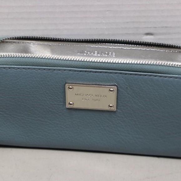 Michael Kors Blue Leather Purse With Wallet & COA - Picture 5 of 8